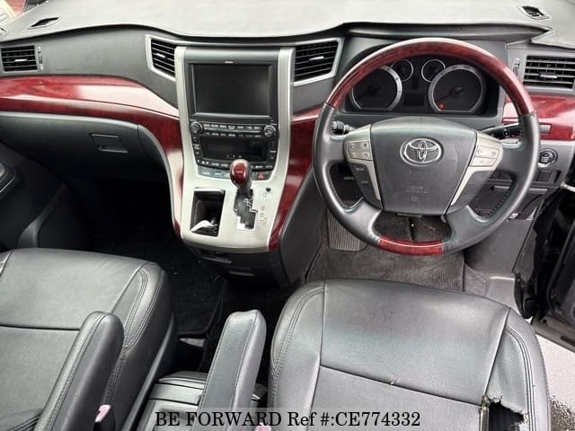 Toyota ALPHARD 240S — фото 3