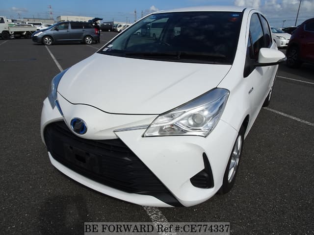 Toyota VITZ HYBRID F — фото 1