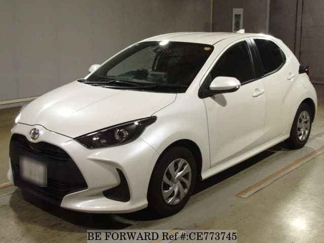 Toyota YARIS X — фото 1