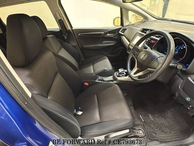 Honda FIT HYBRID F PACKAGE — фото 4