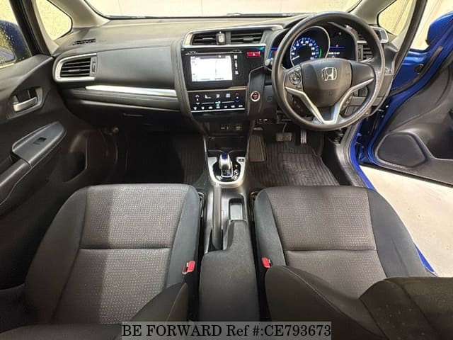 Honda FIT HYBRID F PACKAGE — фото 3