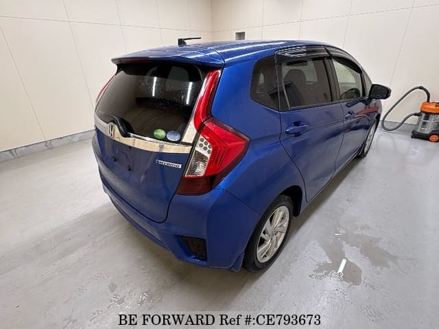 Honda FIT HYBRID F PACKAGE — фото 2