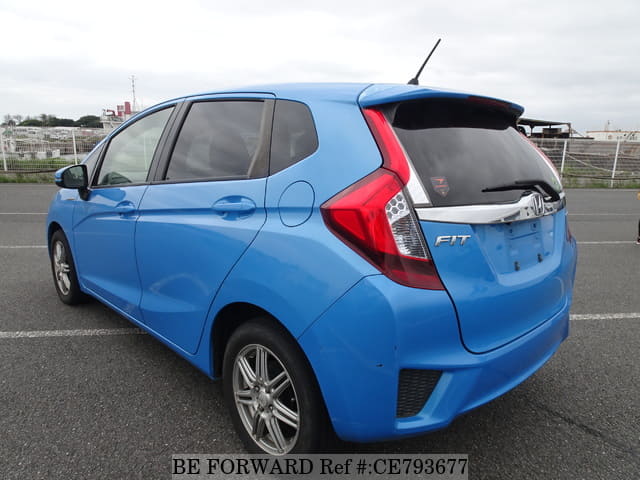 Honda FIT HYBRID F PACKAGE — фото 3
