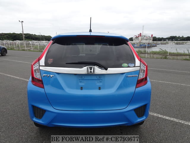Honda FIT HYBRID F PACKAGE — фото 4
