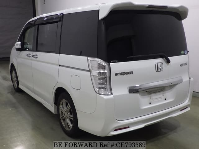 Honda STEP WGN SPADA Z — фото 5