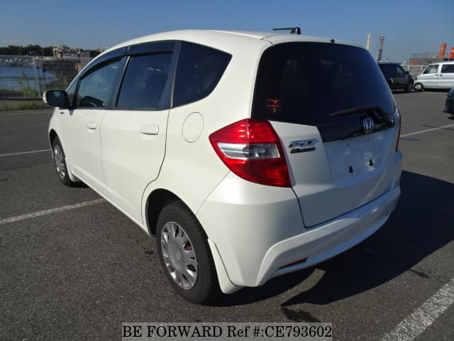 Honda FIT 13G 10TH ANNIVERSARY — фото 3