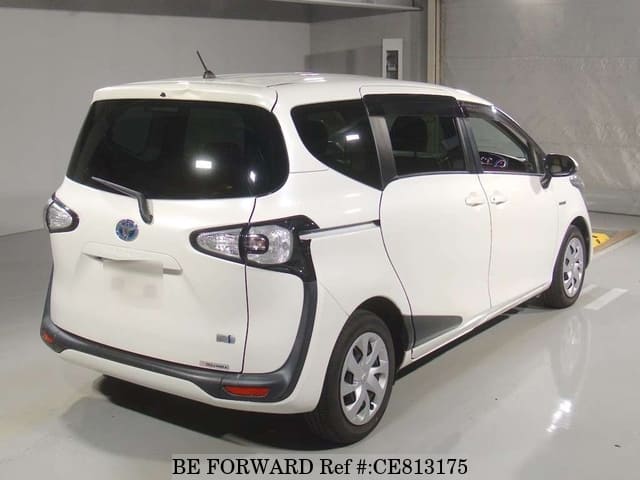 Toyota SIENTA HYBRID X — фото 2