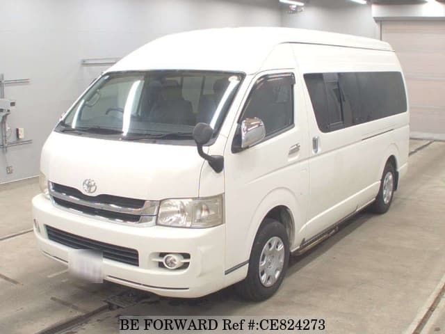 Toyota HIACE COMMUTER — фото 1