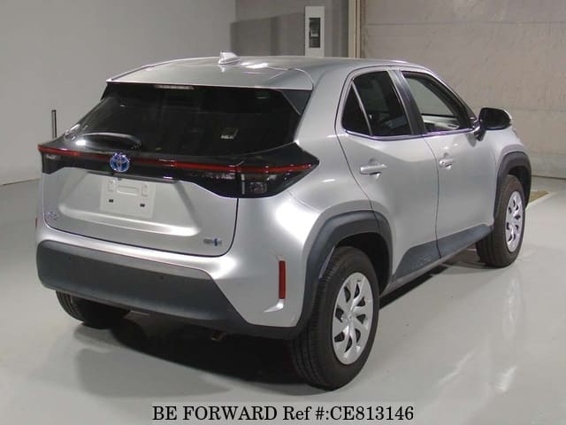Toyota YARIS CROSS HYBRID X — фото 2