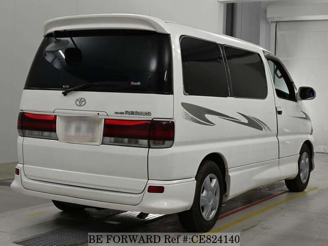 Toyota REGIUS WAGON — фото 2