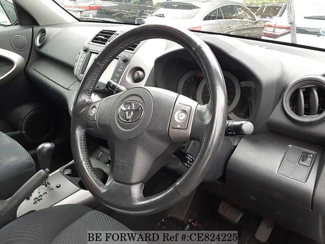 Toyota RAV4 G — фото 3