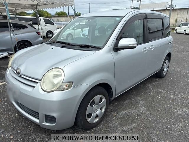 Toyota SIENTA X LIMITED — фото 1