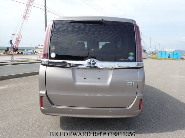 Toyota NOAH HYBRID G — фото 4