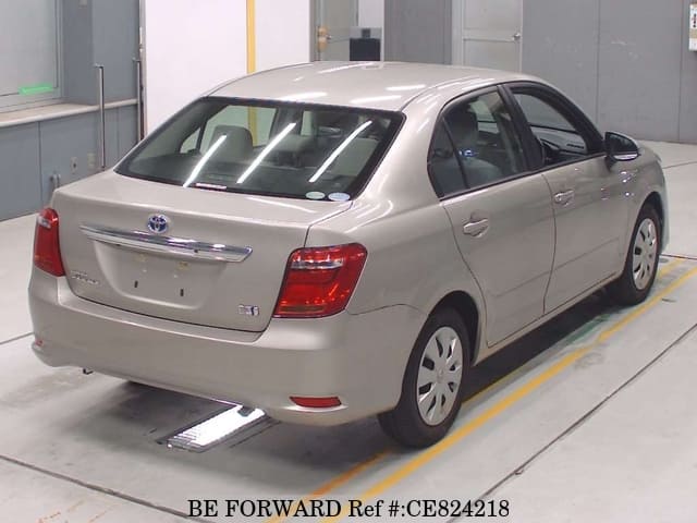 Toyota COROLLA AXIO HYBRID — фото 2