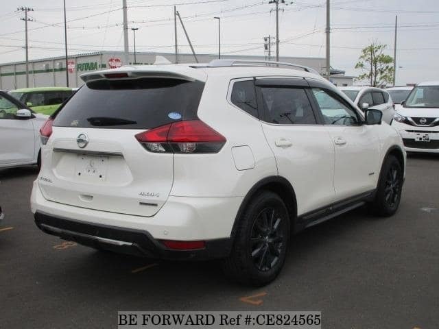 Nissan X-TRAIL HYBRID 20XI — фото 2