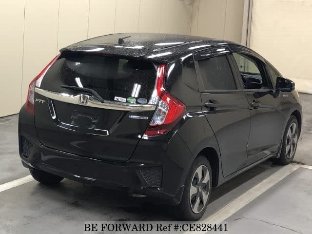 Honda FIT HYBRID F PACKAGE — фото 2