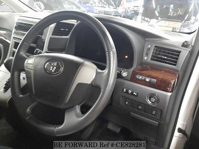 Toyota VELLFIRE 2.4Z — фото 3