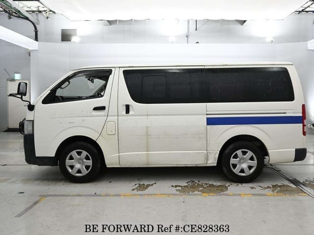 Toyota HIACE VAN LONG DX — фото 5