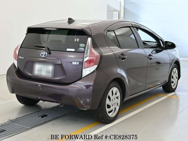 Toyota AQUA HYBRID G — фото 2