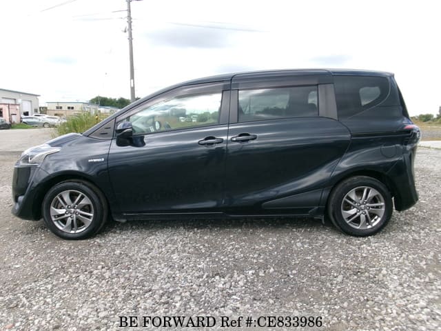 Toyota SIENTA HYBRID G — фото 2