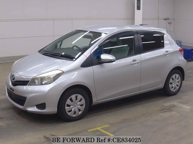 Toyota VITZ F — фото 1