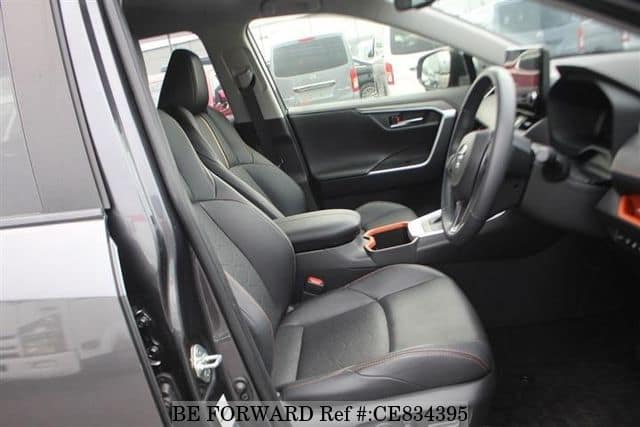 2023 Toyota Rav4, photo 3 of 3