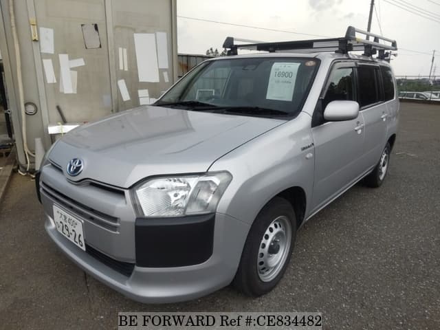 Toyota PROBOX VAN HYBRID — фото 1