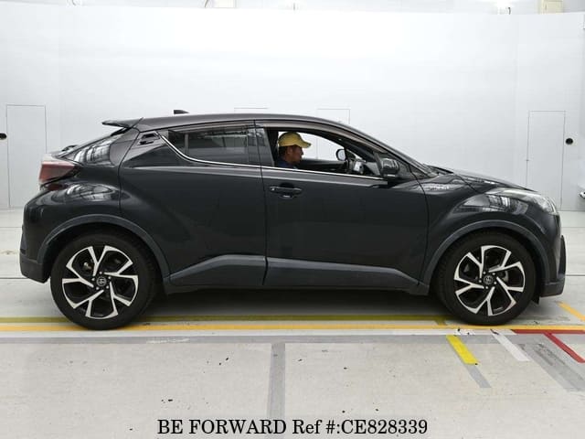 Toyota C-HR HYBRID G — фото 4