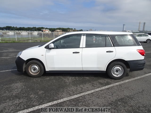 2021 Nissan Ad, photo 2 of 3