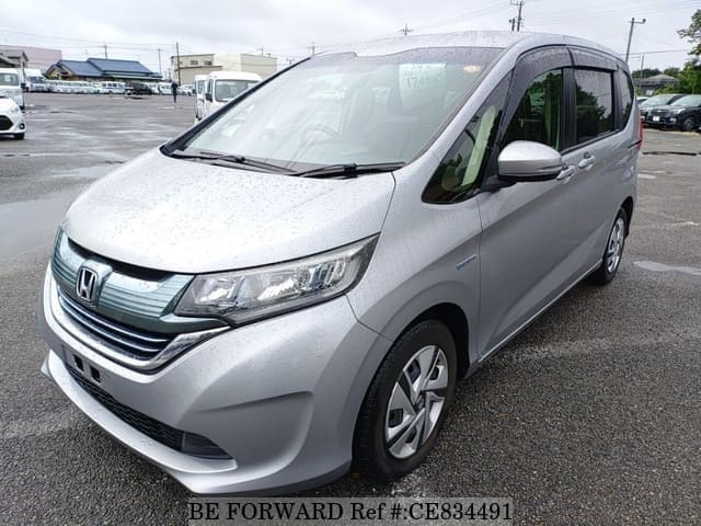 Honda FREED+ HYBRID — фото 1