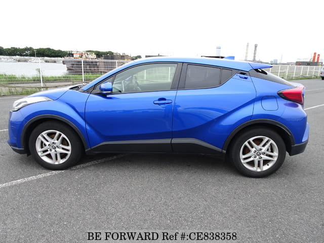 2021 Toyota C-hr, photo 2 of 3