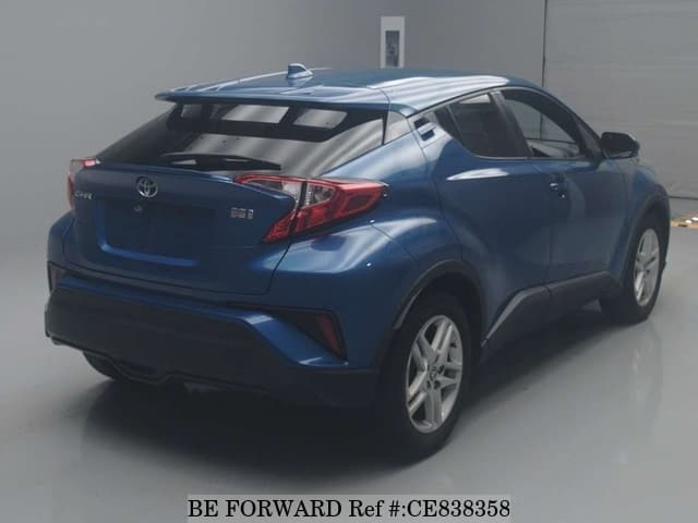 Toyota C-HR HYBRID S — фото 2