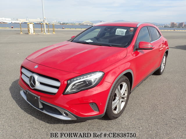 Mercedes-Benz GLA-CLASS GLA180 — фото 1