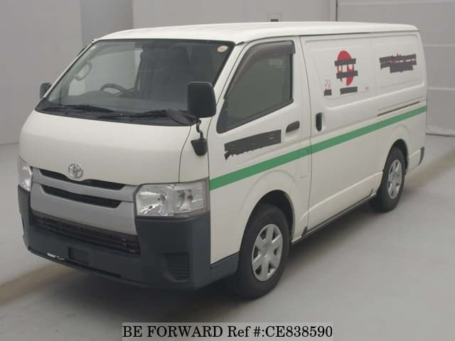 Toyota HIACE VAN — фото 1