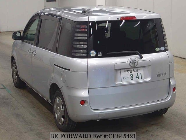 Toyota SIENTA X LIMITED — фото 5
