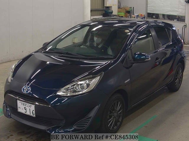 Toyota AQUA HYBRID S — фото 1