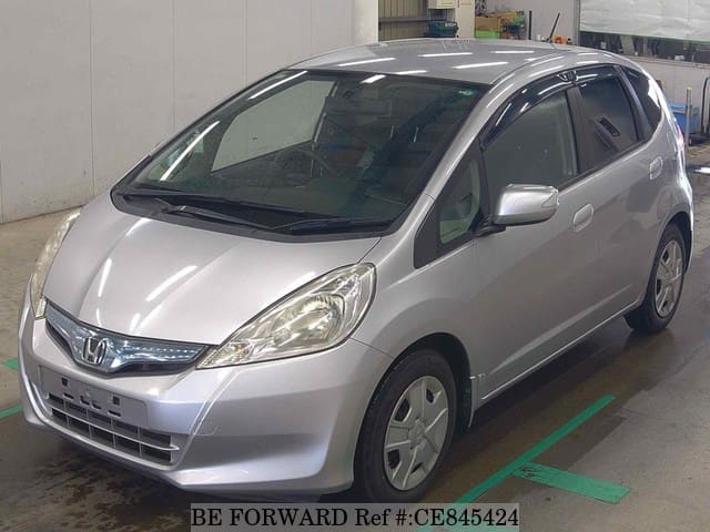 Honda FIT HYBRID — фото 1