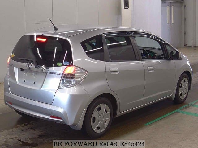 Honda FIT HYBRID — фото 2