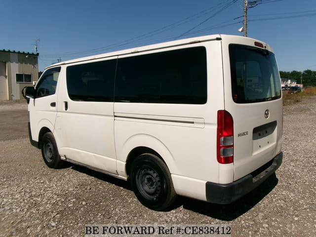 2021 Toyota Hiace, photo 3 of 3