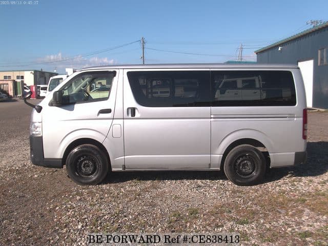 2021 Toyota Hiace, photo 2 of 3