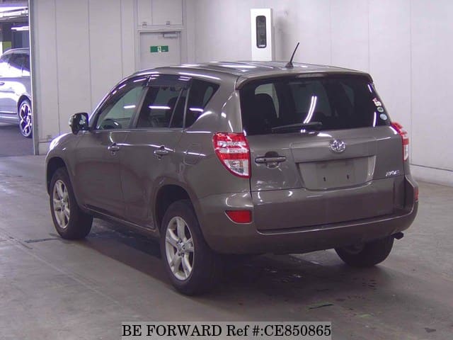 Toyota RAV4 STYLE — фото 4