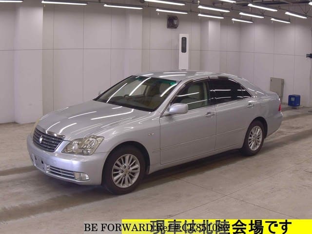 Toyota CROWN ROYAL SALOON — фото 1