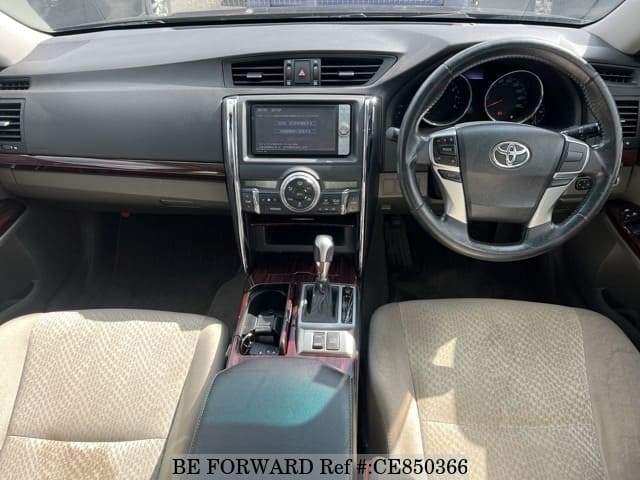 Toyota MARK X 250G FOUR — фото 4