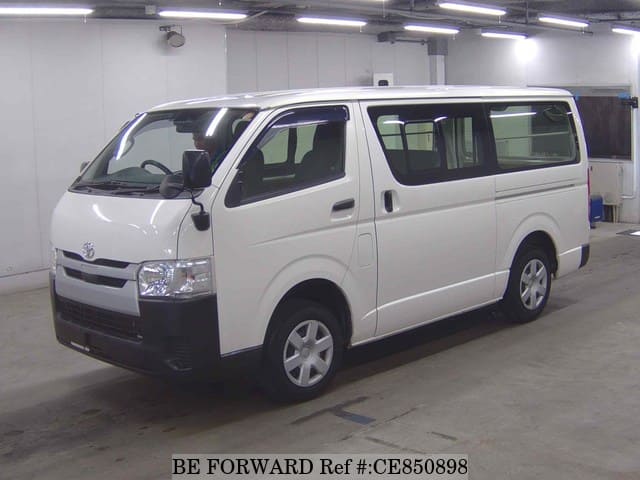 Toyota HIACE VAN DX — фото 1