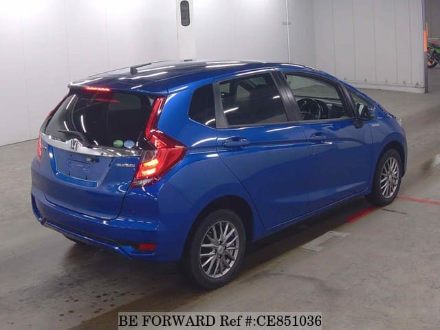 Honda FIT HYBRID F — фото 2