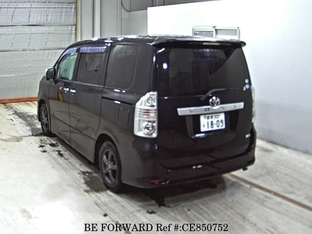 Toyota VOXY ZS KIRAMEKI 2 — фото 5