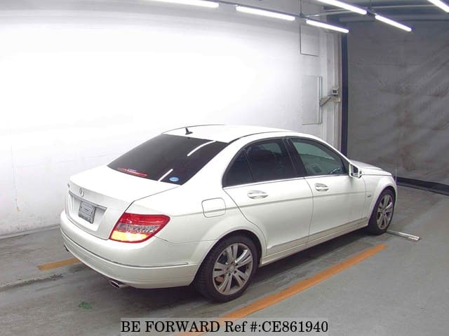 Mercedes-Benz C-CLASS C300 AVANTGARDE — фото 2