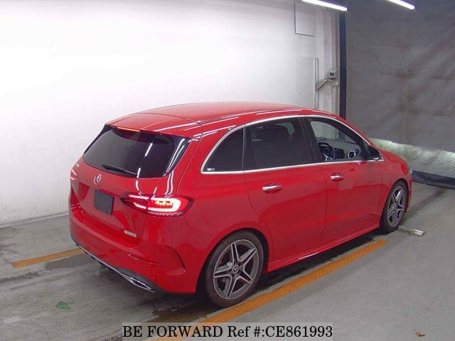 Mercedes-Benz B-CLASS B180 AMG LINE NAVIGATION PACKAGE — фото 2