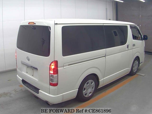 Toyota HIACE VAN — фото 2