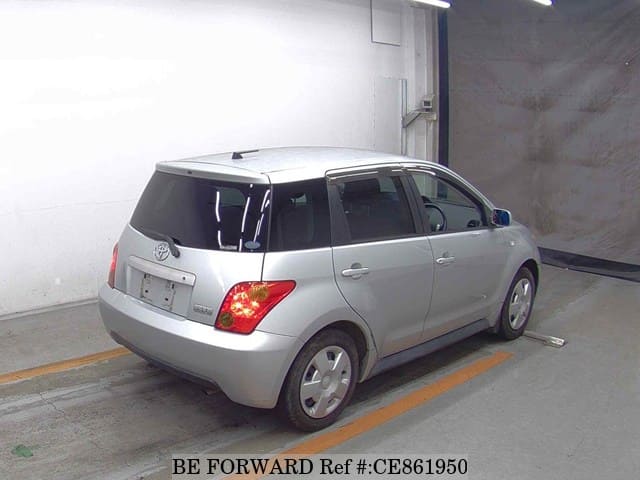Toyota IST 1.3F L EDITION — фото 2